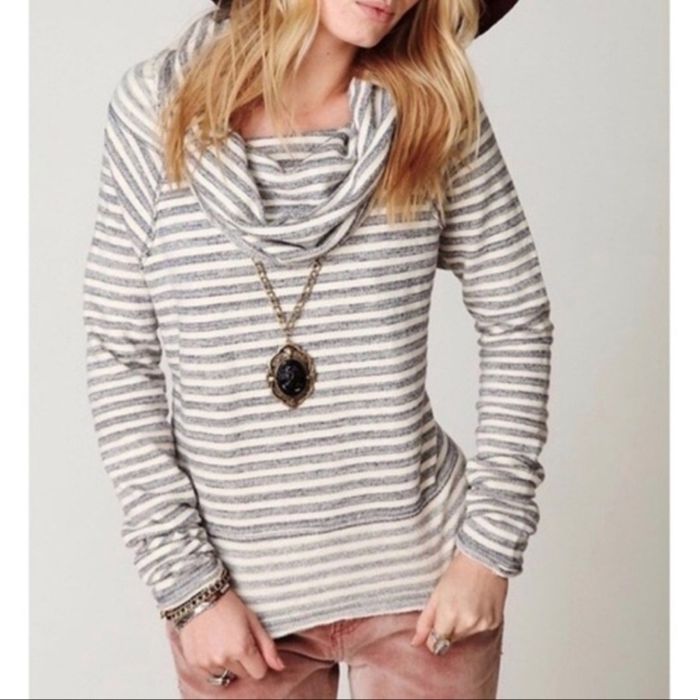 FREE PEOPLE Cowl Neck Blue White Striped Pullover Sweatshirt Women's XS Boho EUC